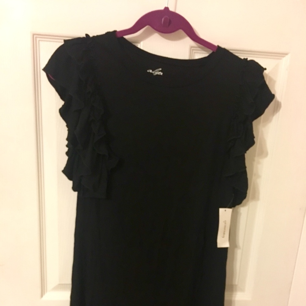 NWT Ruffle Francesca Black Dress